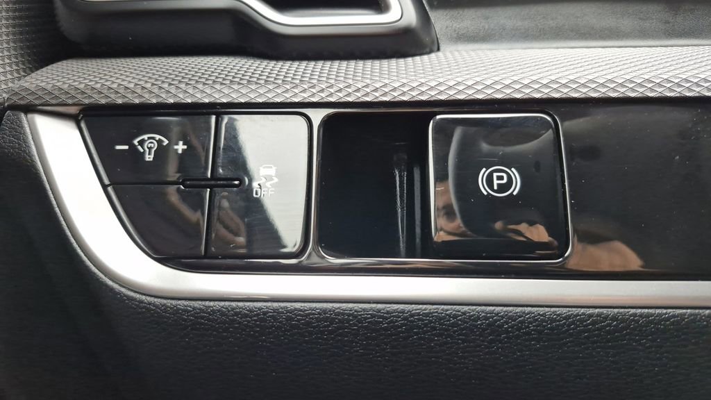 Used 2023 Kia Sportage LX image 26