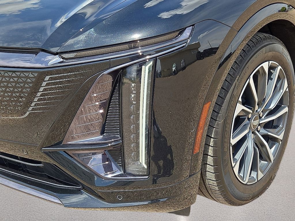 Used 2024 Cadillac Lyriq Sport w/ LPO, Floor Liner Package RWD image 9