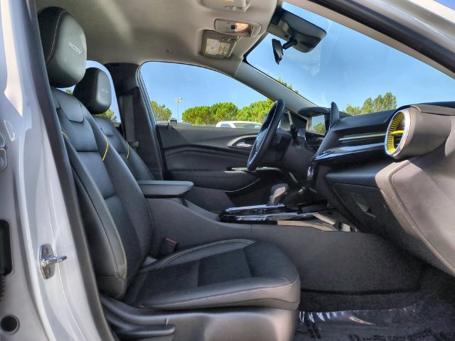 Used 2025 Chevrolet Trax ACTIV w/ Driver Confidence Package FWD image 33