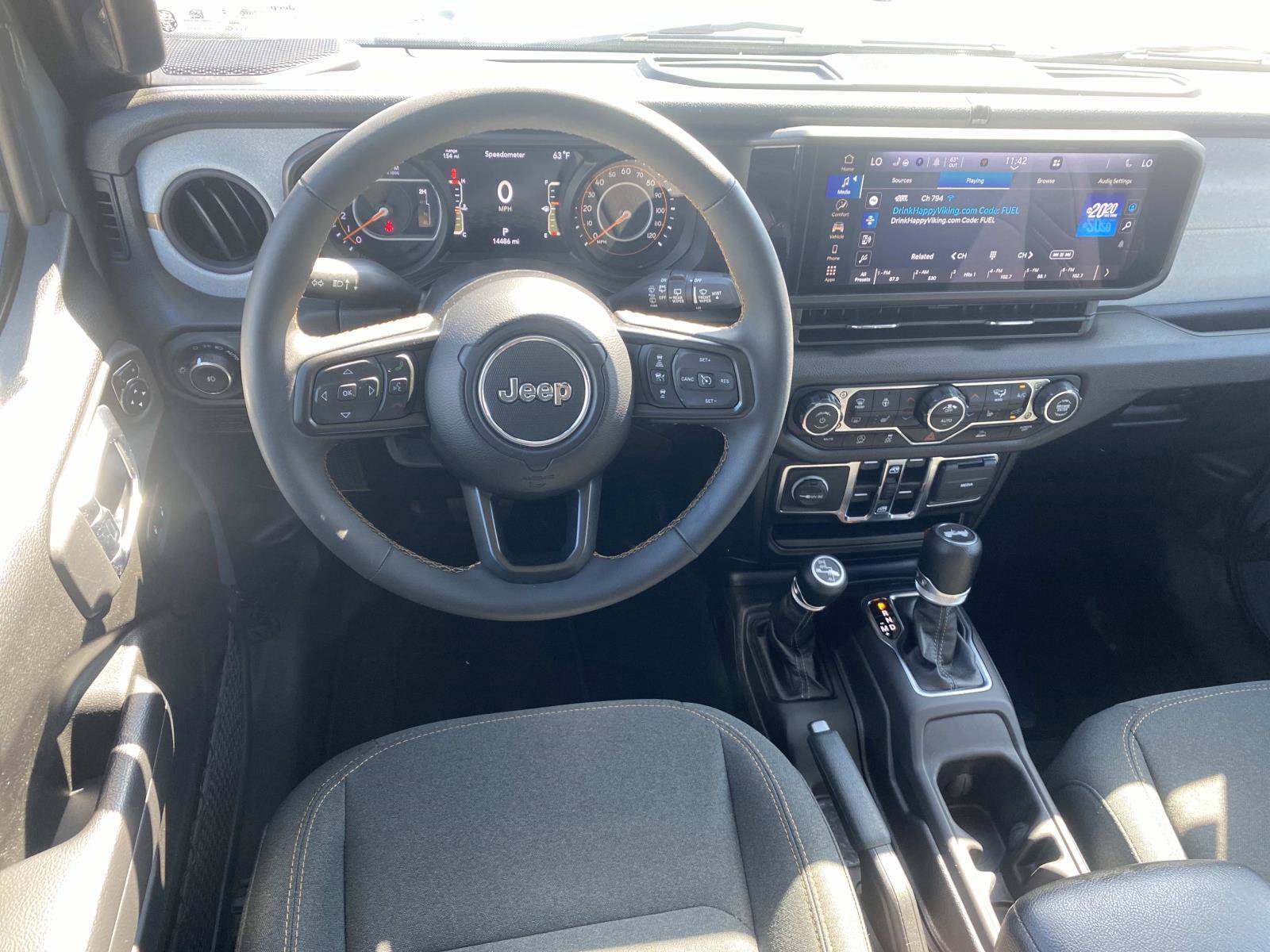 Used 2024 Jeep Wrangler Unlimited Sport AWD/4WD image 18