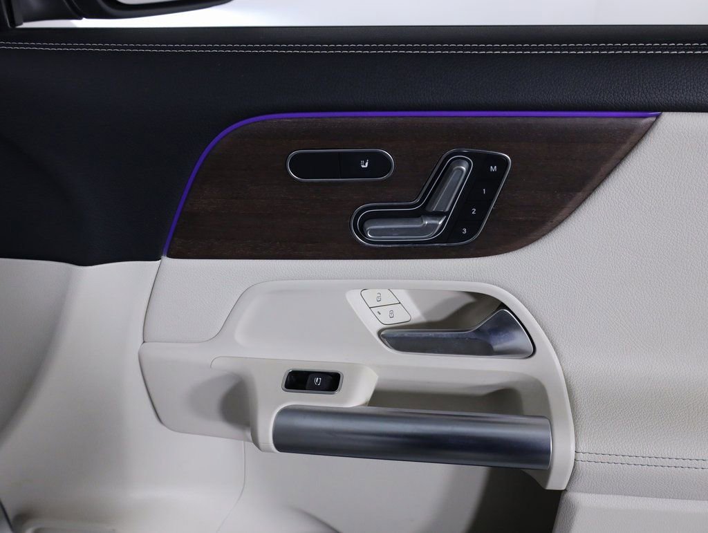 Certified 2023 Mercedes-Benz GLA 250 4MATIC w/ Premium Package image 53