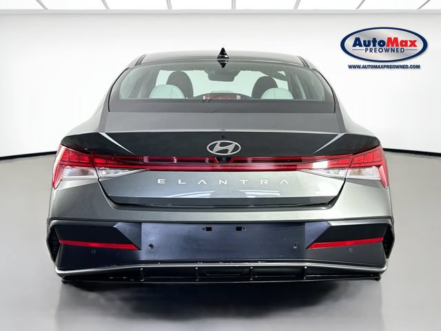 Used 2024 Hyundai Elantra Limited FWD image 8