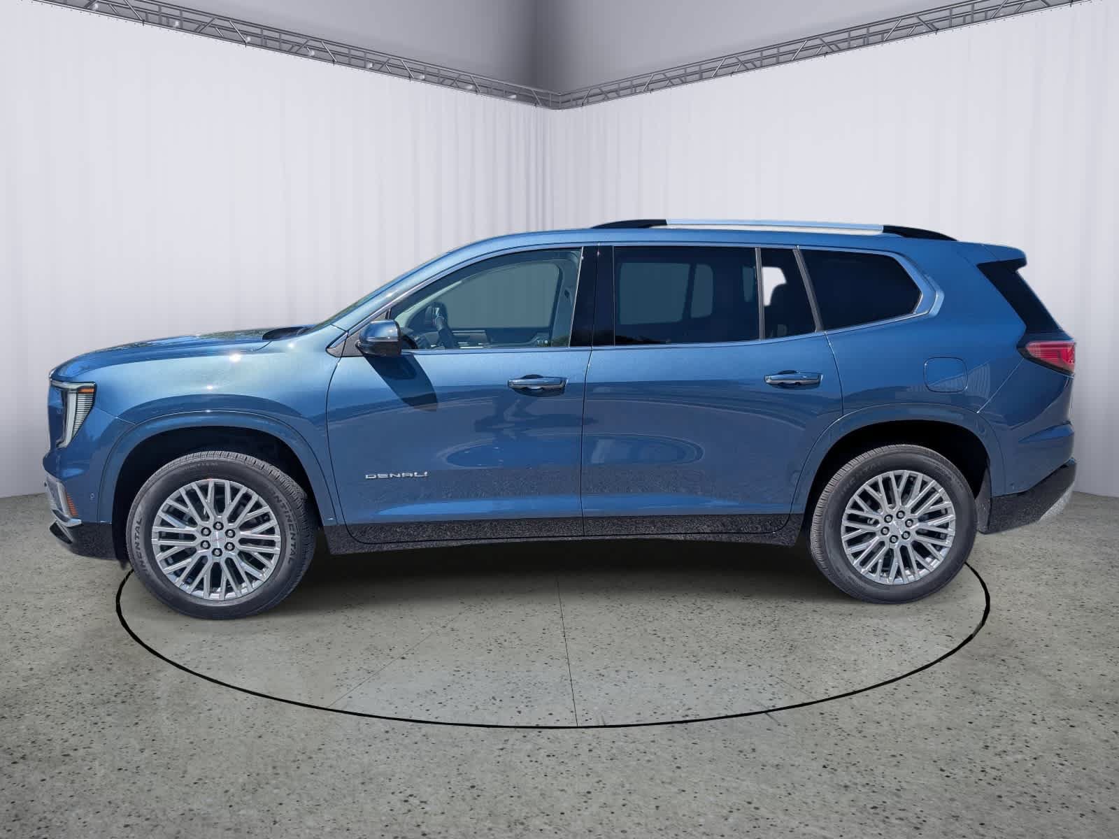 Used 2025 GMC Acadia Denali w/ Super Cruise Package FWD image 5