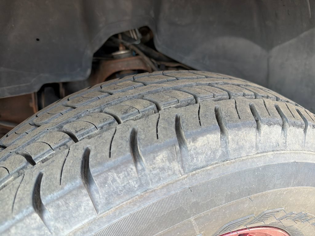 Used 2002 Chevrolet Silverado 2500 LT w/ Off-Road Skid Plate Pkg AWD/4WD image 20