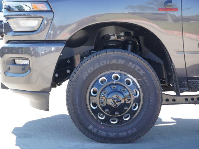 New 2027 RAM 3500 Big Horn AWD/4WD image 13