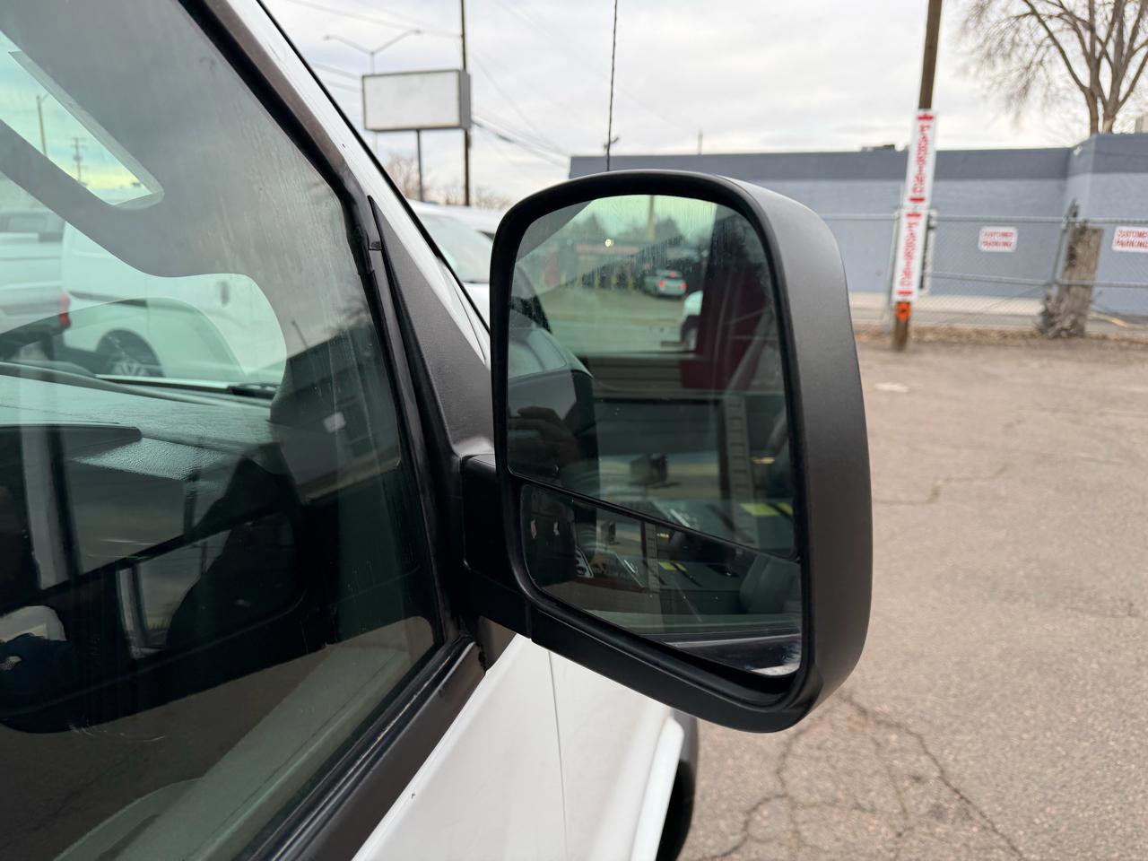 Used 2019 Chevrolet Express 3500 Extended w/ Driver Convenience Package image 30