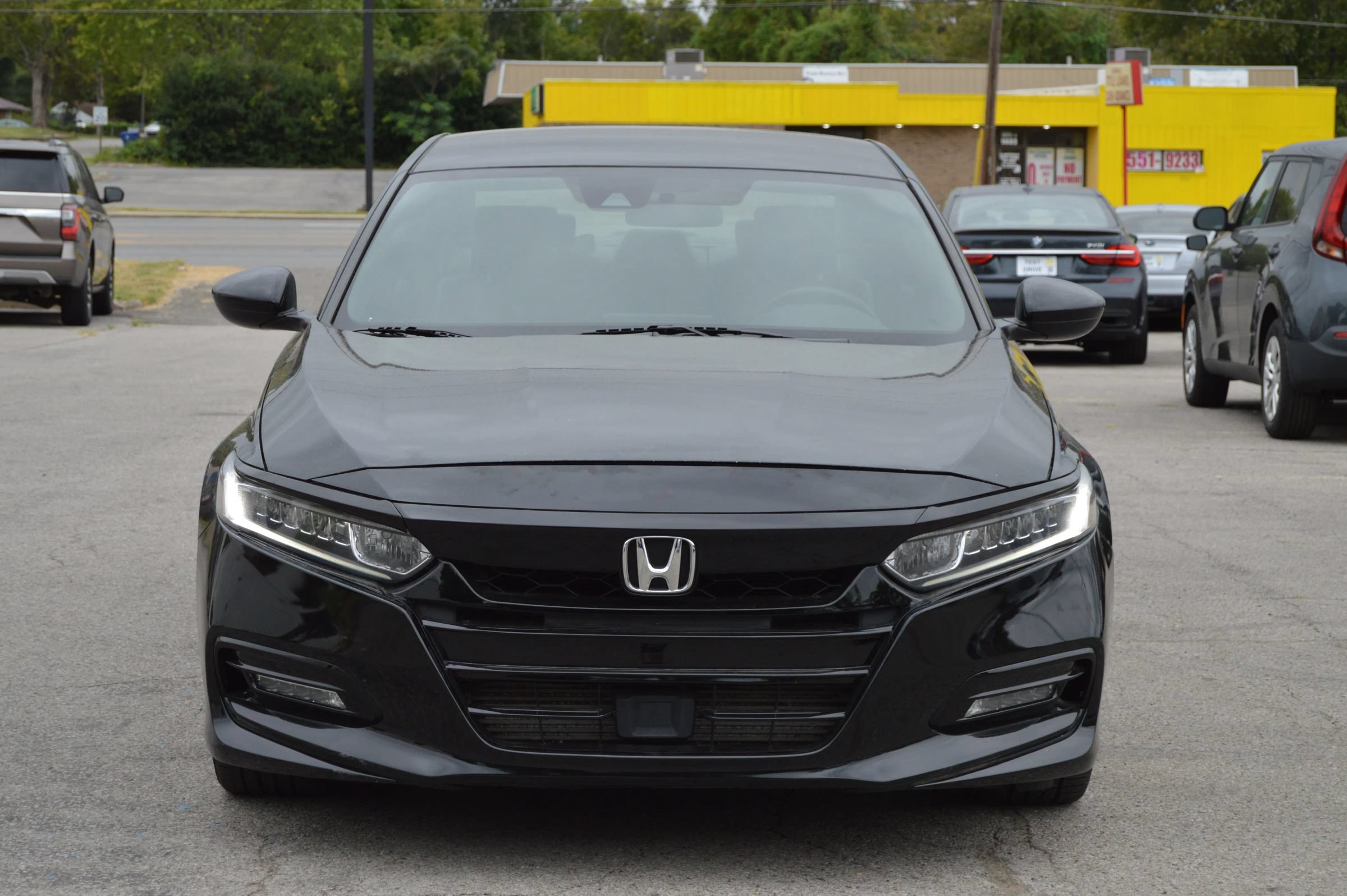 Used 2018 Honda Accord Sport image 3