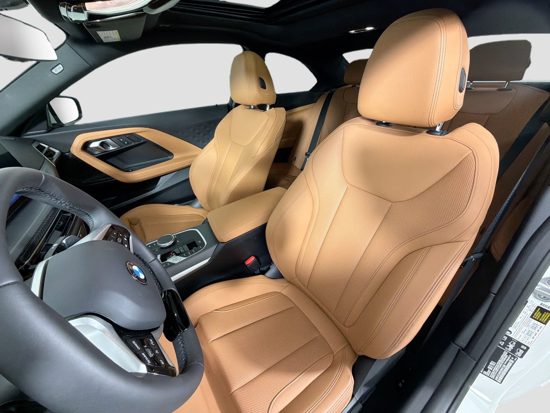 Used 2025 BMW 230i xDrive Coupe w/ Premium Package image 21