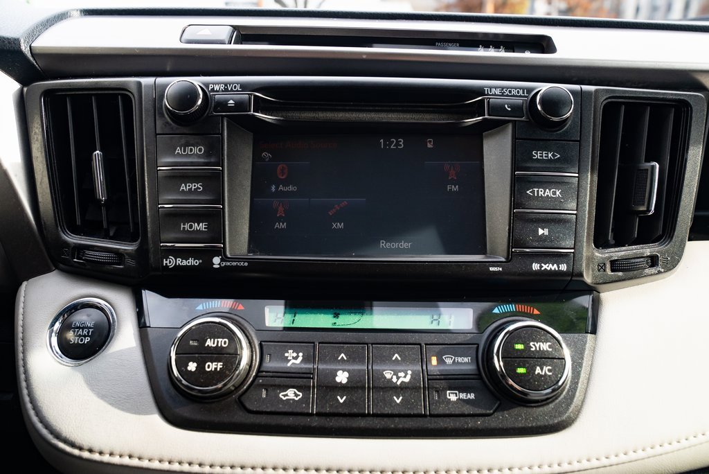 Used 2018 Toyota RAV4 XLE image 14