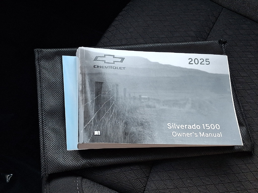 Certified 2025 Chevrolet Silverado 1500 Custom AWD/4WD image 24