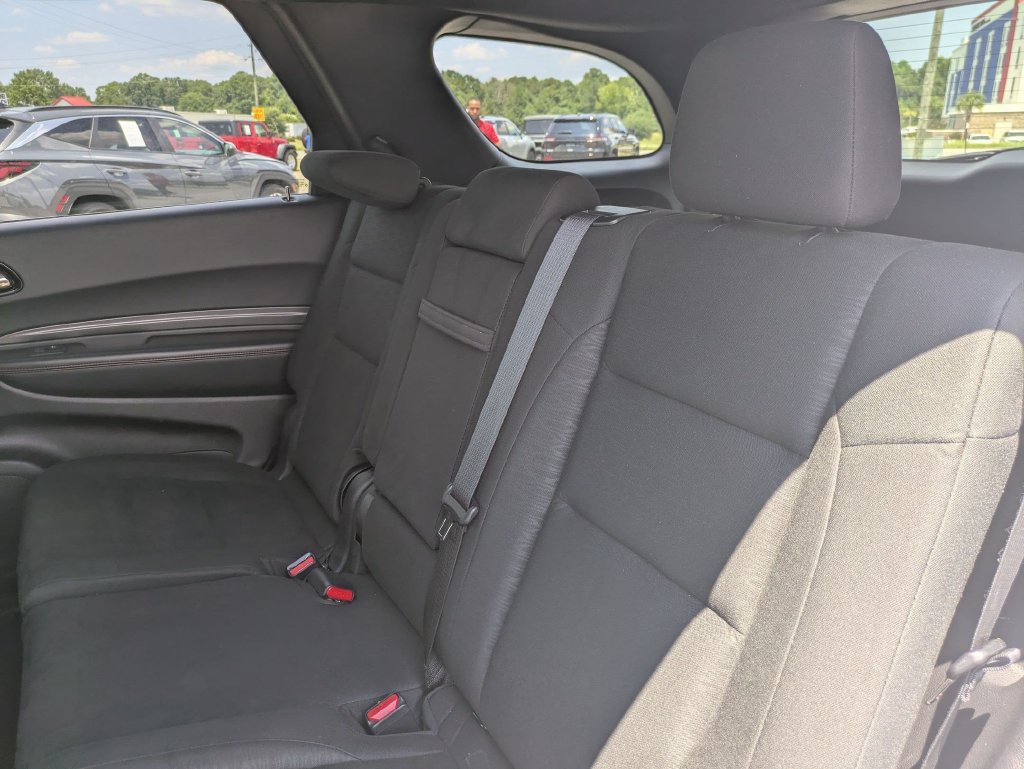 Used 2025 Dodge Durango GT RWD image 30