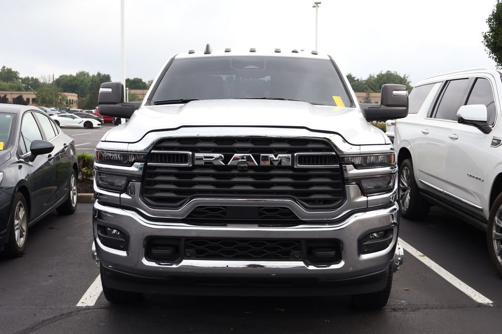 Used 2025 RAM 3500 Tradesman AWD/4WD image 2