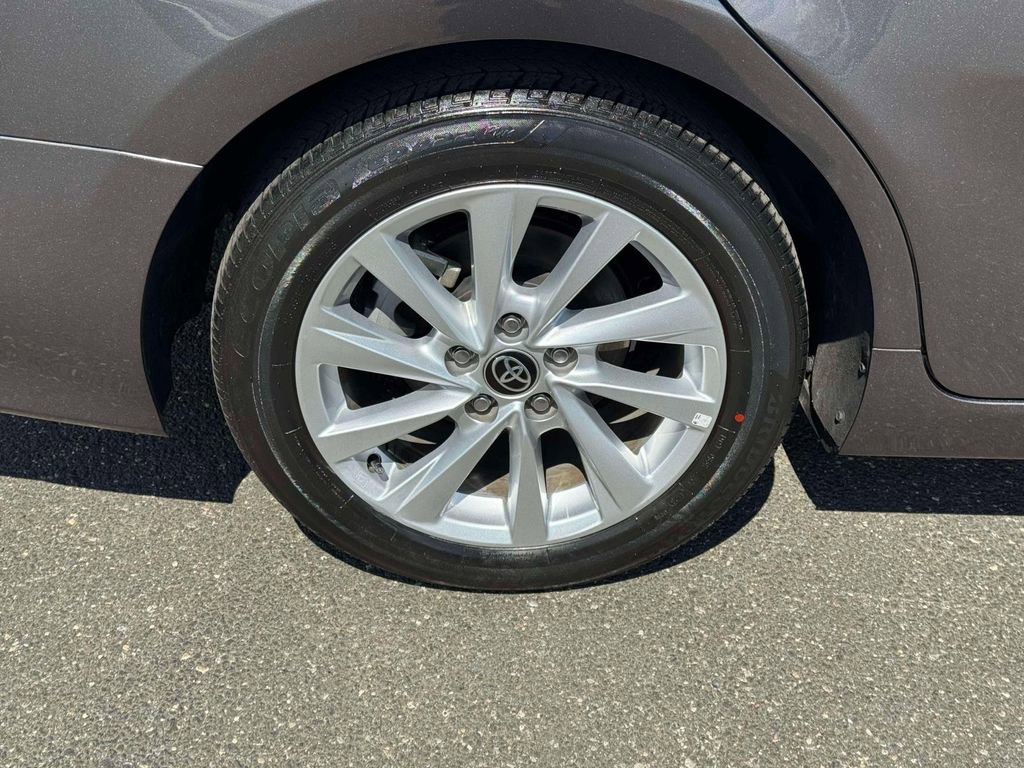Used 2023 Toyota Camry LE FWD image 10