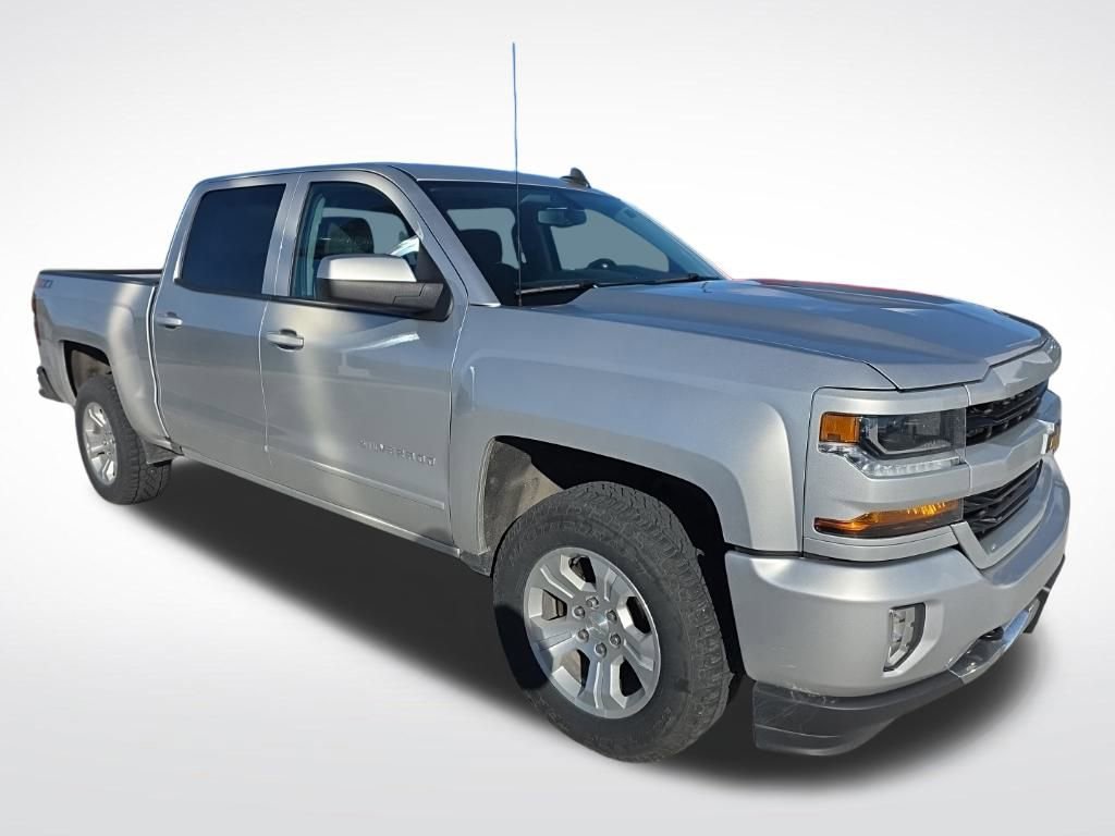 Used 2018 Chevrolet Silverado 1500 LT w/ All Star Edition image 41