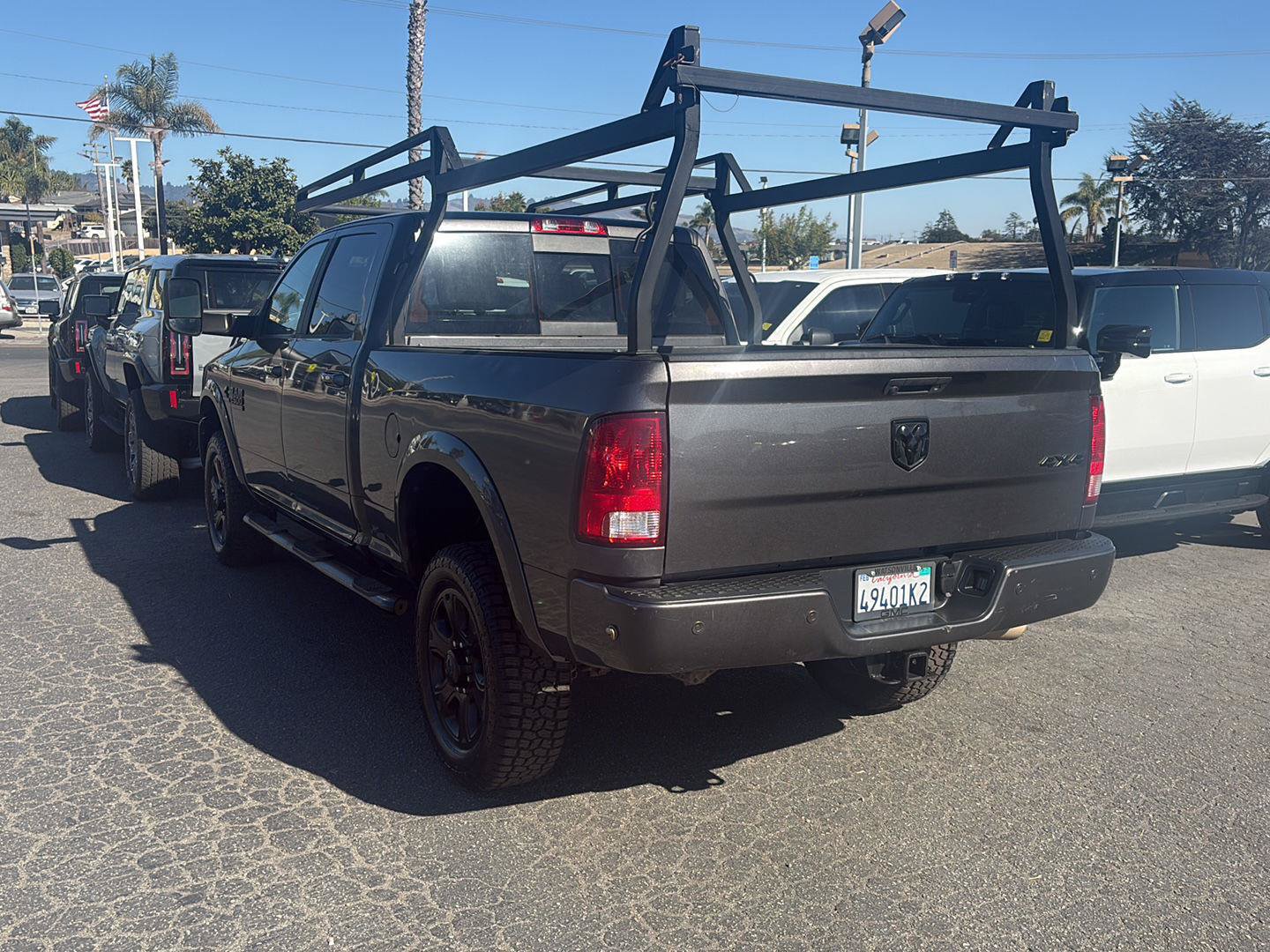 Used 2018 RAM 2500 Big Horn w/ Sport Appearance Group AWD/4WD image 15