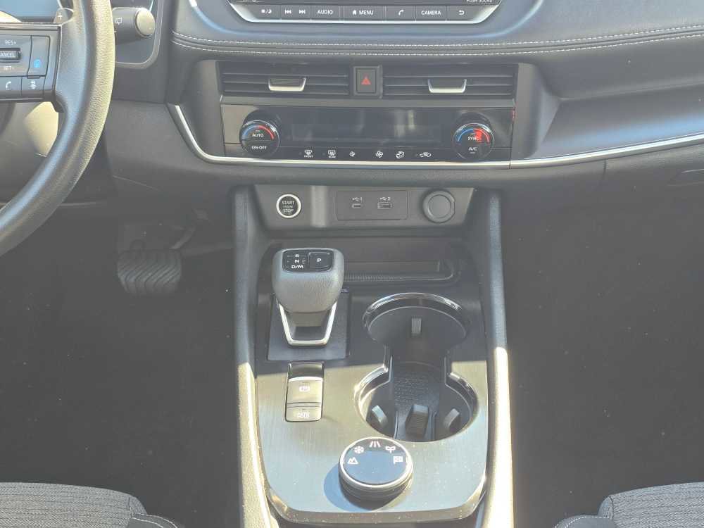 Used 2023 Nissan Rogue SV image 13