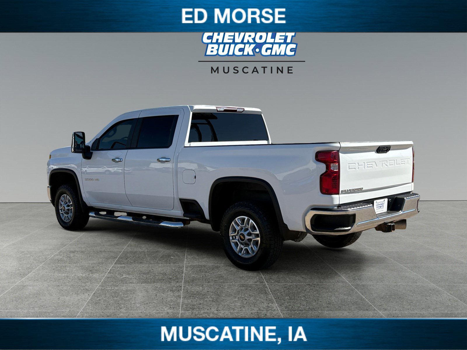 Used 2022 Chevrolet Silverado 2500 W/T w/ WT Convenience Package AWD/4WD image 3