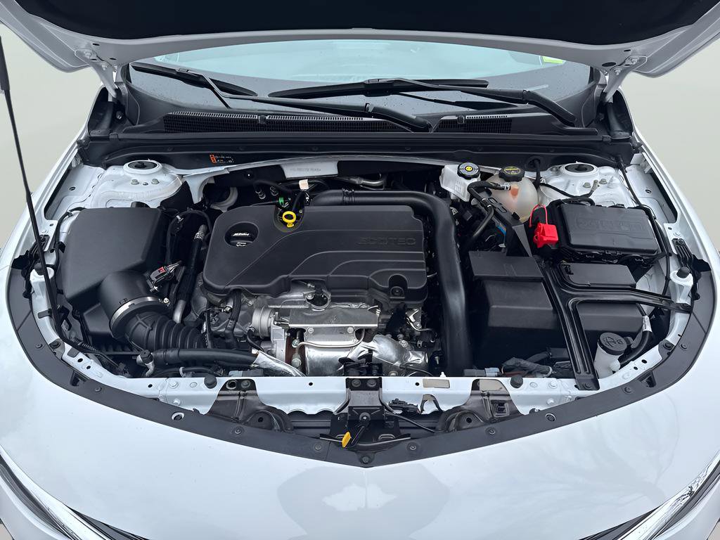 Used 2025 Chevrolet Malibu LT image 16