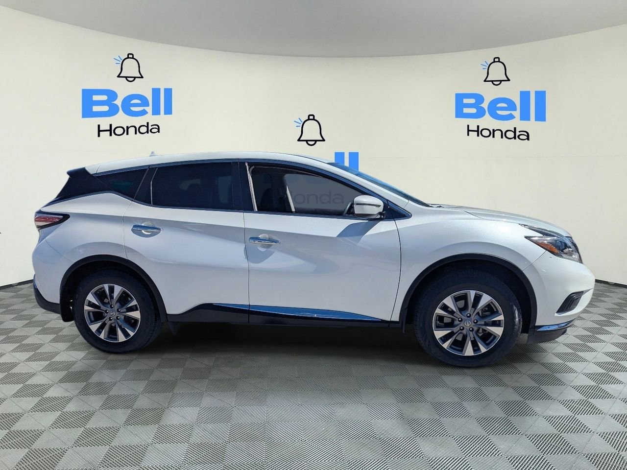Used 2018 Nissan Murano S image 5