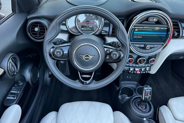 Used 2020 MINI Cooper S image 12