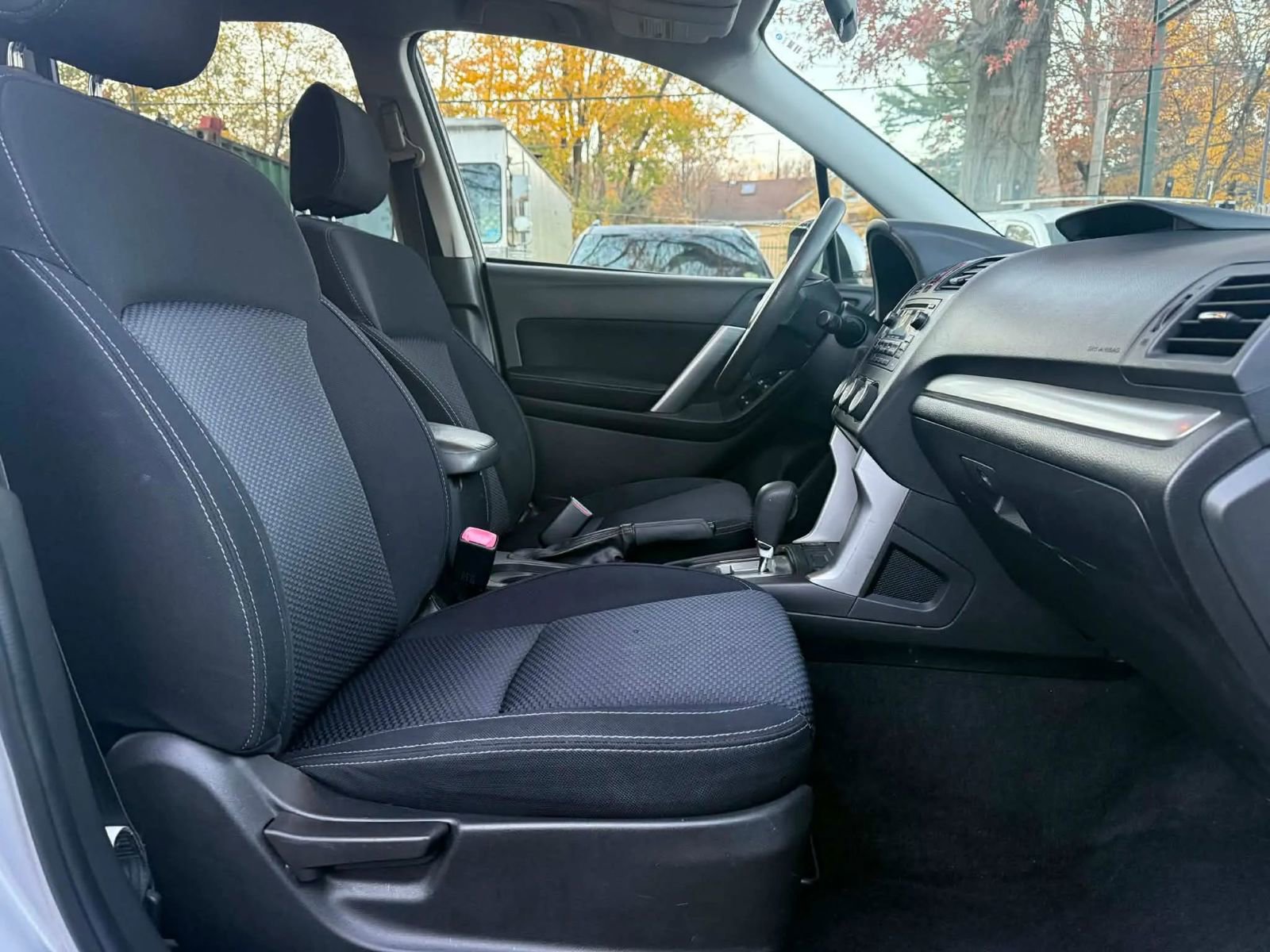 Used 2015 Subaru Forester 2.5i Premium w/ All-Weather Package image 9