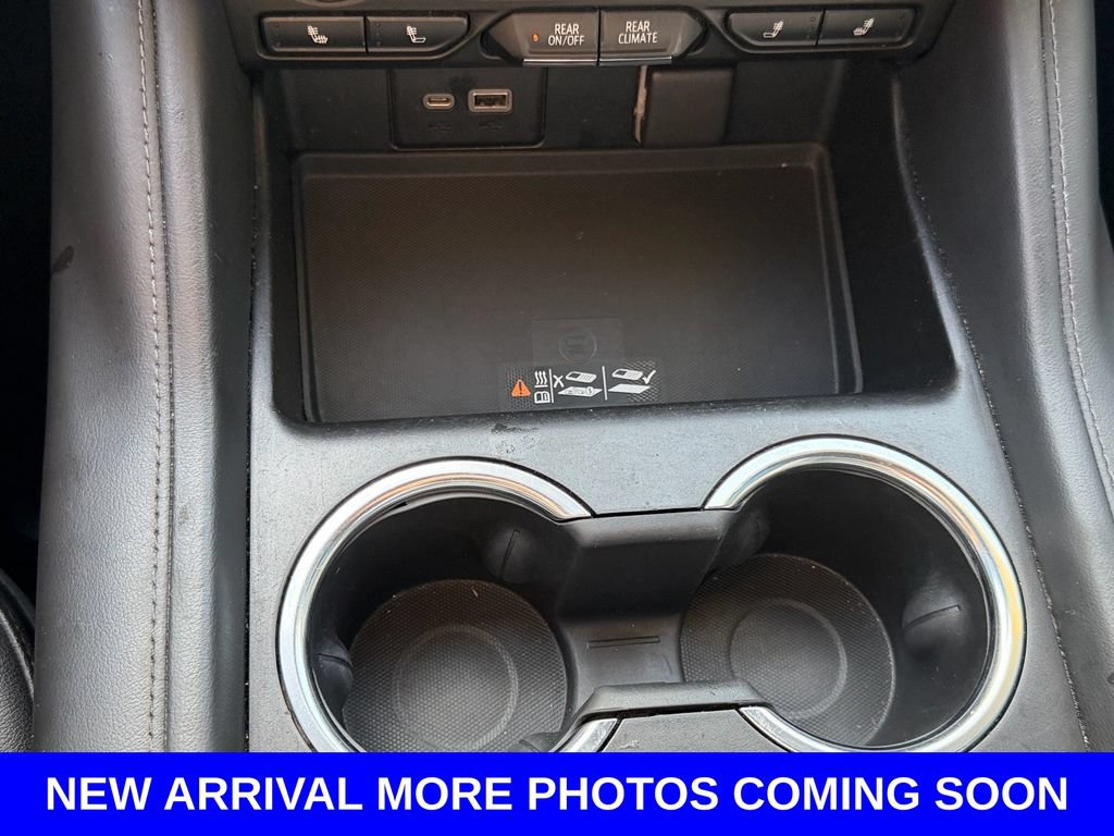 Used 2022 Chevrolet Tahoe LT w/ Luxury Package RWD image 31
