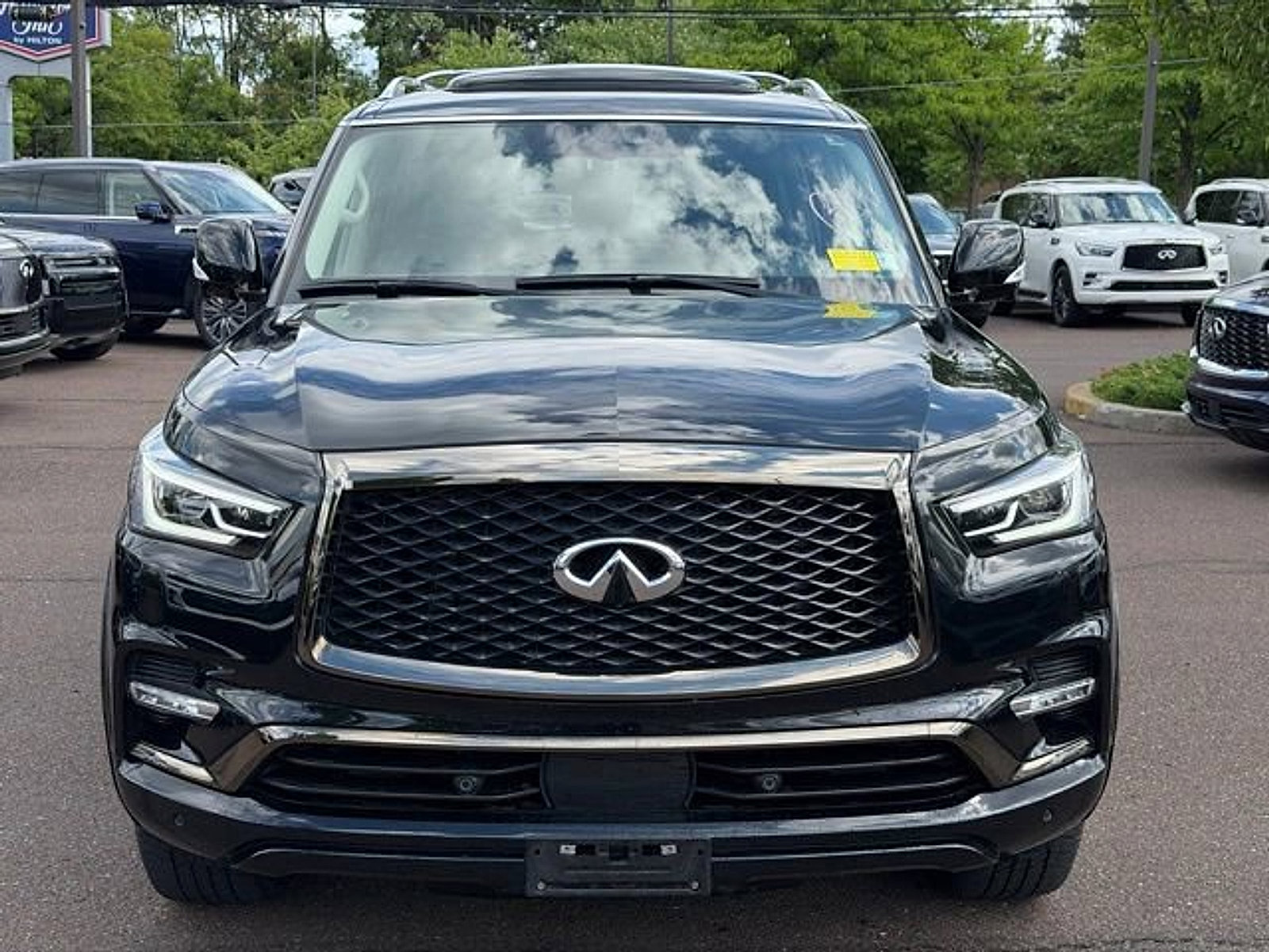 Certified 2023 INFINITI QX80 Premium Select w/ Cargo Package AWD/4WD image 2