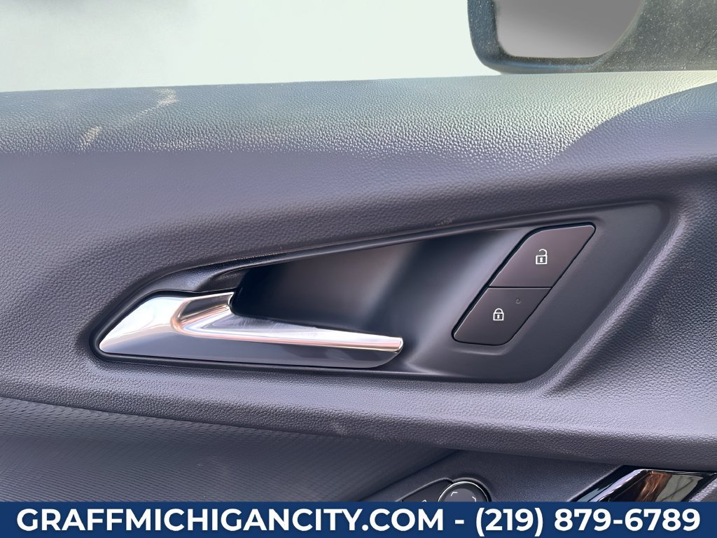 New 2027 Chevrolet Equinox RS w/ Safety and Technology Package AWD/4WD image 11