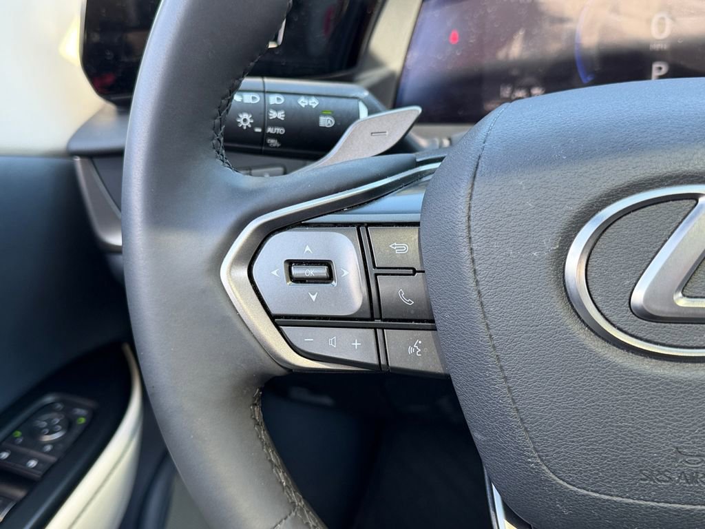 Certified 2025 Lexus RZ 300e w/ Accessory Package (2T) FWD image 19