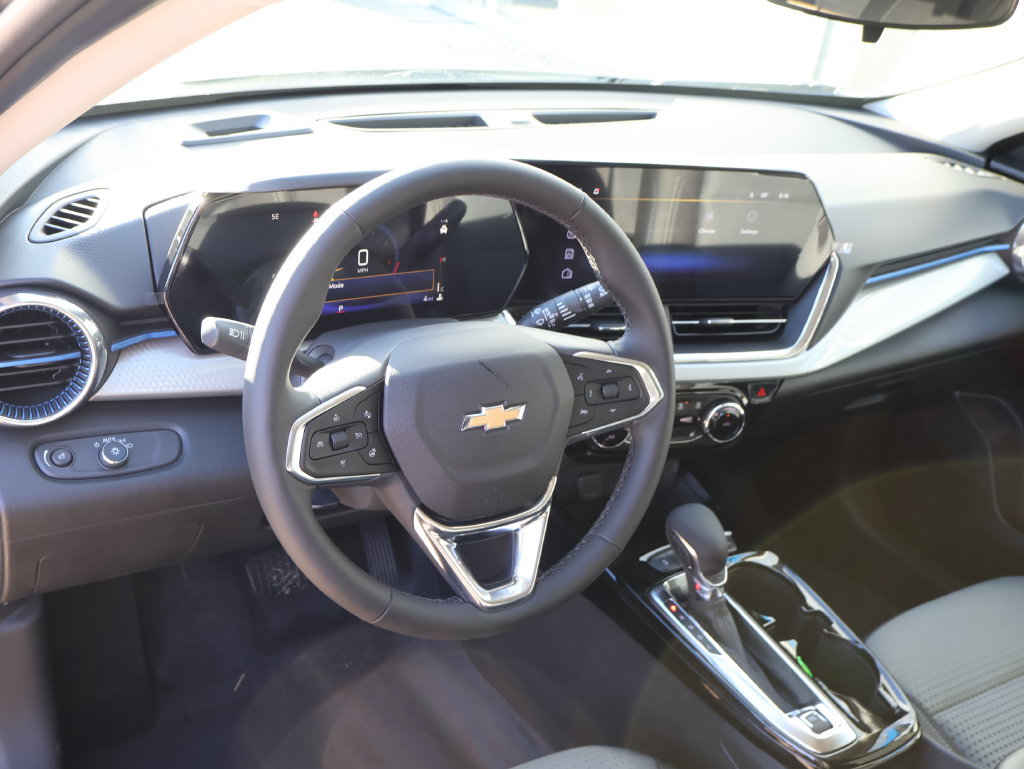New 2026 Chevrolet Trax LT w/ Driver Confidence Package FWD image 23