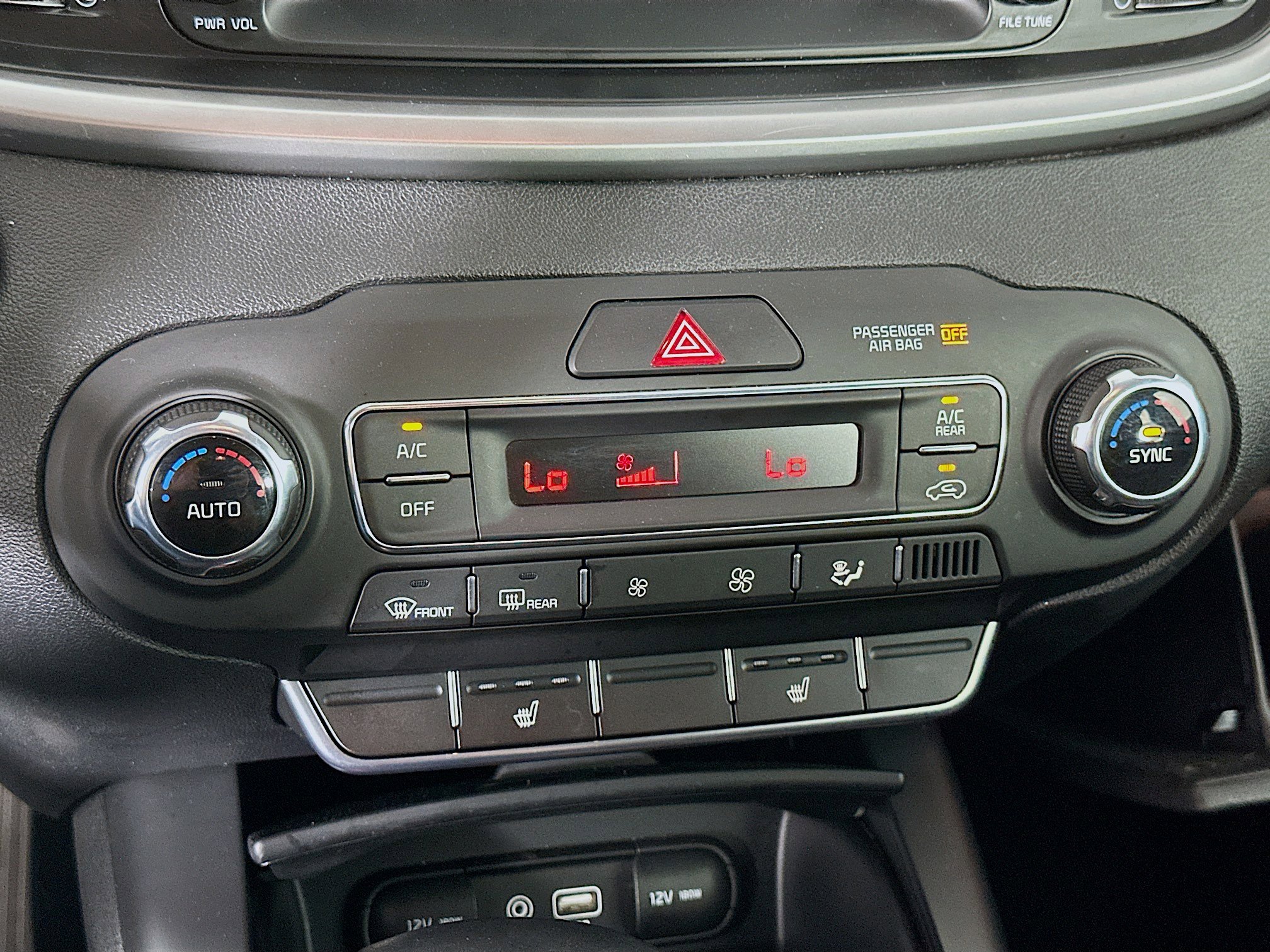 Used 2020 Kia Sorento S image 23