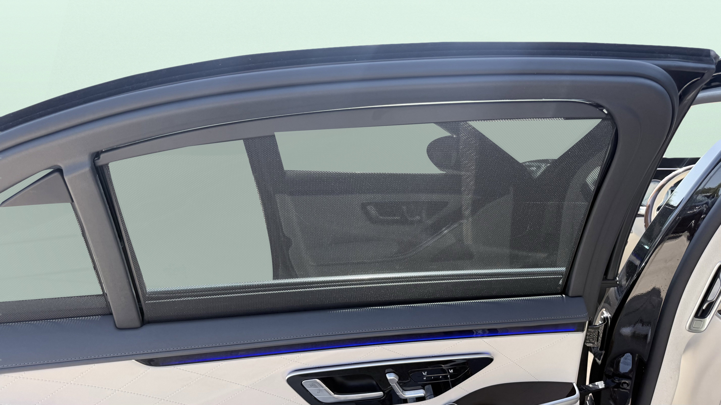 Used 2021 Mercedes-Benz S 580 4MATIC Sedan w/ Warmth & Comfort Package image 34