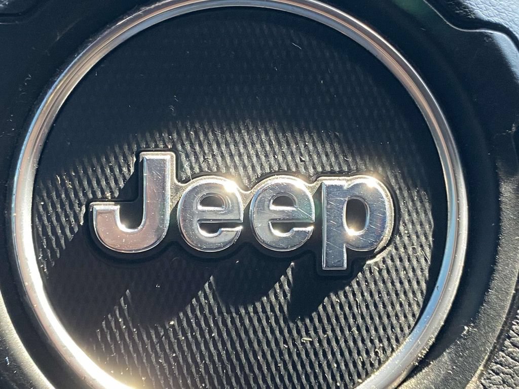 Used 2021 Jeep Wrangler Unlimited Sahara AWD/4WD image 27