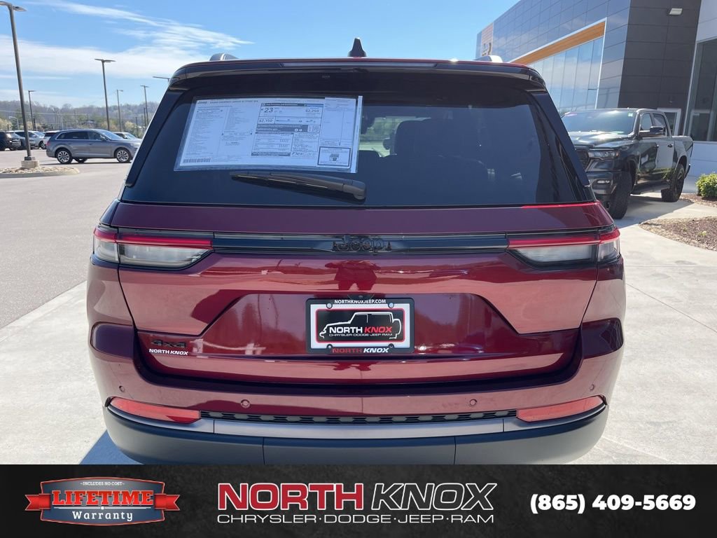 New 2026 Jeep Grand Cherokee Altitude image 19