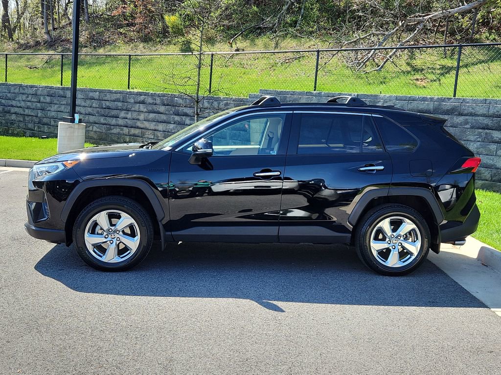 Used 2021 Toyota RAV4 Limited AWD/4WD image 6