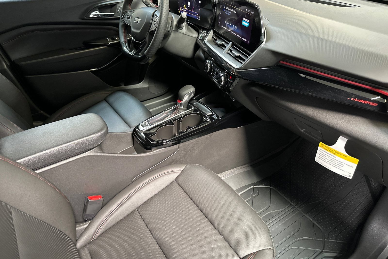 New 2026 Chevrolet Trax RS w/ Sunroof Package FWD image 16
