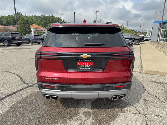 Certified 2025 Chevrolet Traverse LT w/ Driver Confidence Package FWD image 5