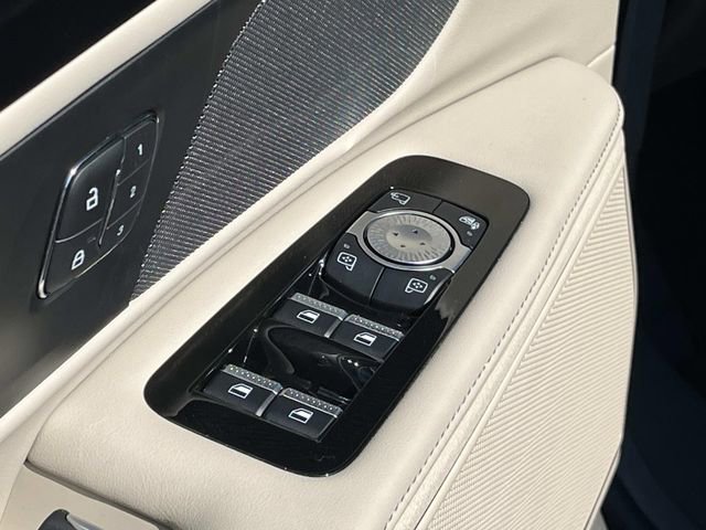 Used 2024 Lincoln Nautilus Reserve AWD/4WD image 25