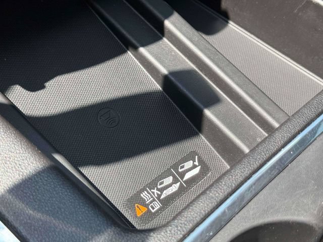 Used 2019 Chevrolet Silverado 1500 LTZ w/ LTZ Premium Package AWD/4WD image 35