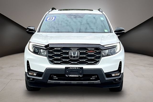 Used 2023 Honda Passport TrailSport image 2