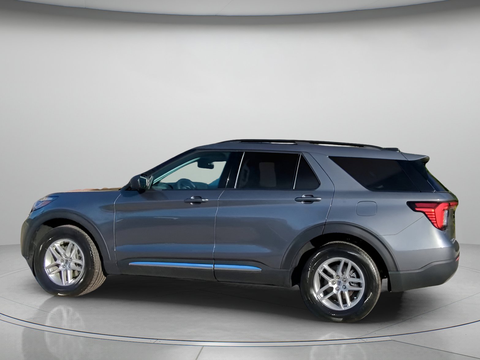 New 2025 Ford Explorer Active w/ Active Comfort Package image 17