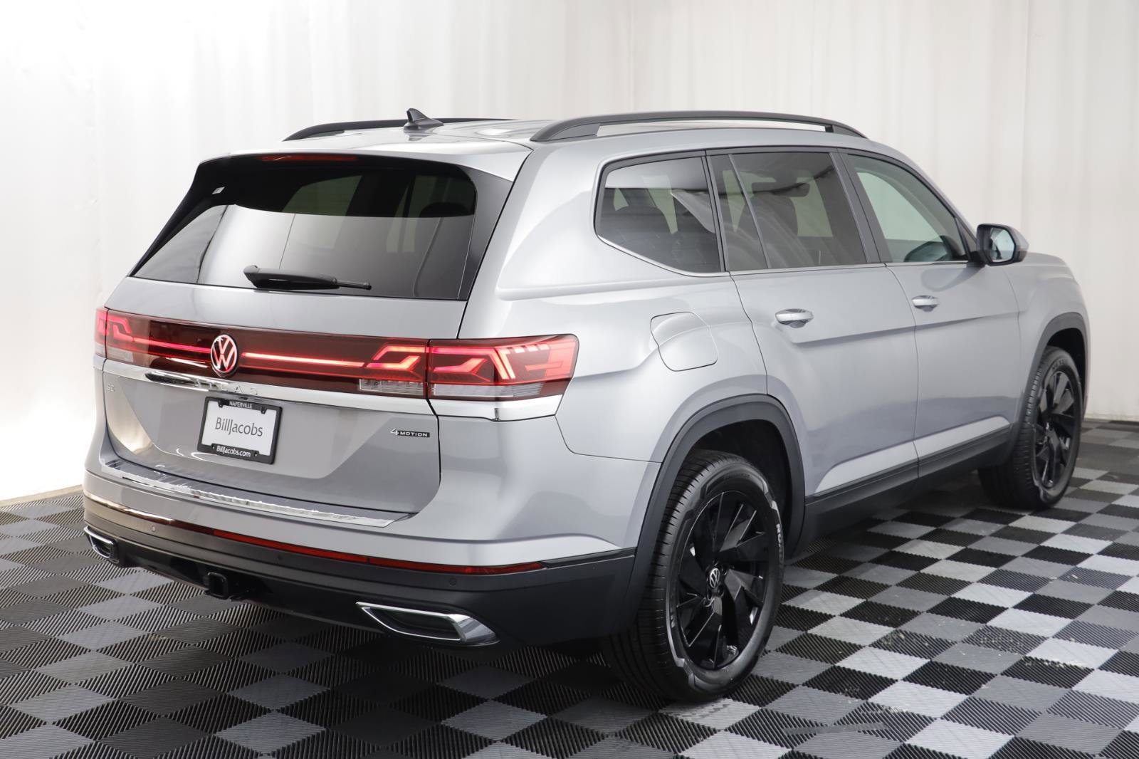 New 2026 Volkswagen Atlas SE image 18