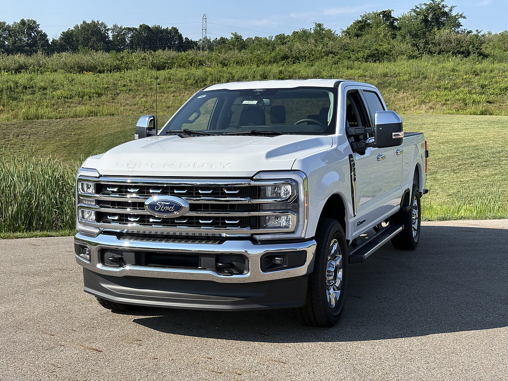 New 2026 Ford F250 Lariat w/ Chrome Package