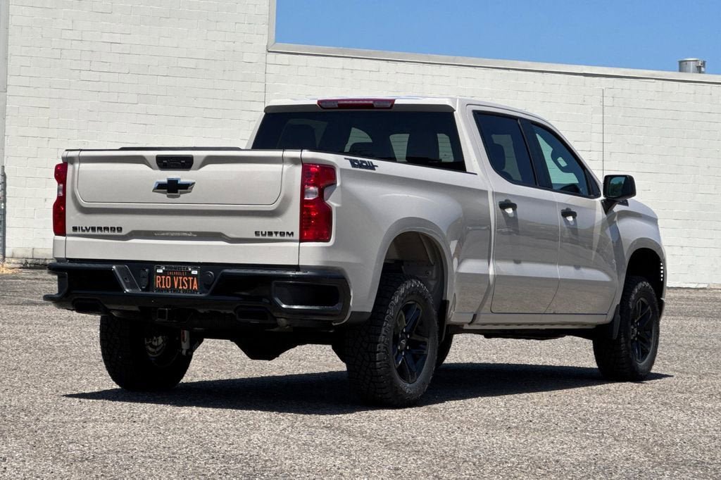 New 2026 Chevrolet Silverado 1500 Custom Trail Boss w/ Dark Appearance Package AWD/4WD image 4