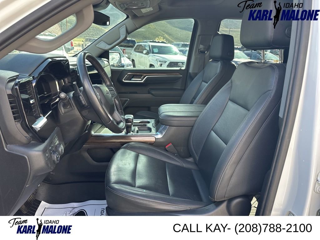 Used 2023 Chevrolet Silverado 1500 RST AWD/4WD image 17