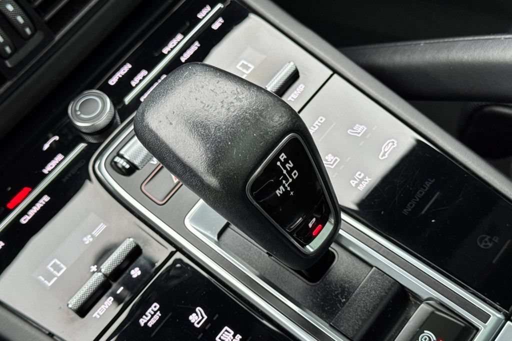 Used 2020 Porsche Cayenne S AWD/4WD image 25