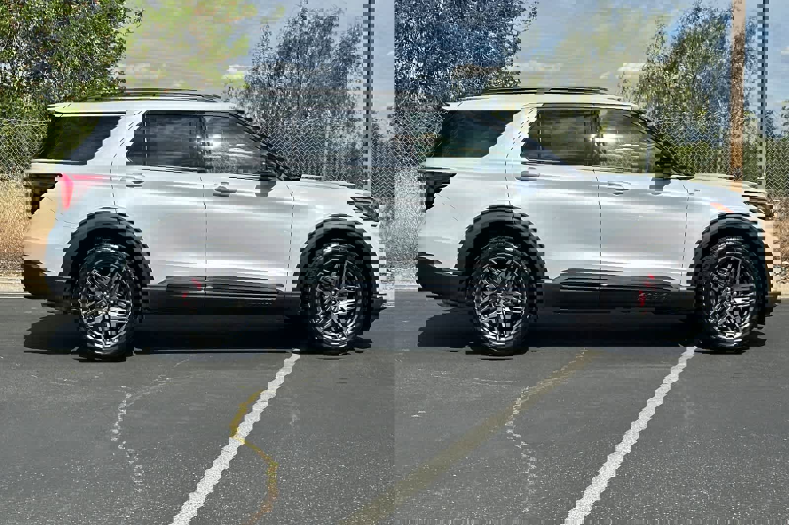 New 2026 Ford Explorer ST-Line w/ ST-Line Street Pack image 8
