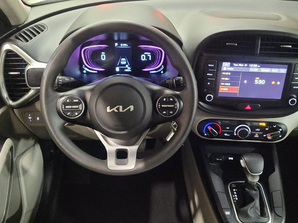 Used 2025 Kia Soul LX w/ LX Technology Package FWD image 22