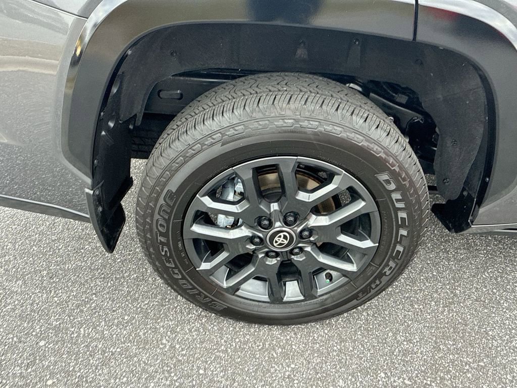 Used 2025 Toyota Sequoia Platinum image 26