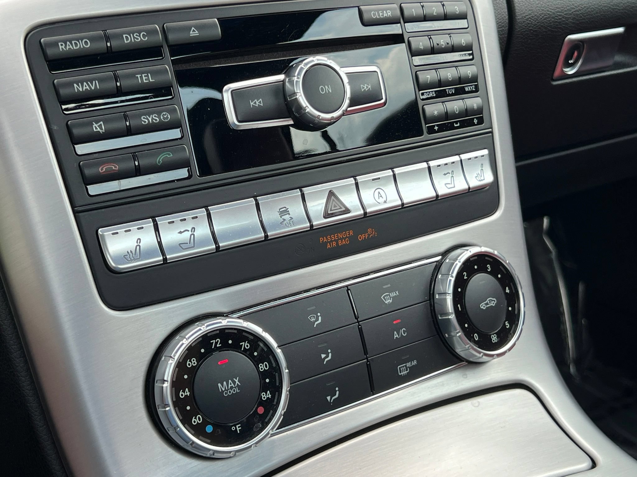 Used 2015 Mercedes-Benz SLK 55 AMG image 31